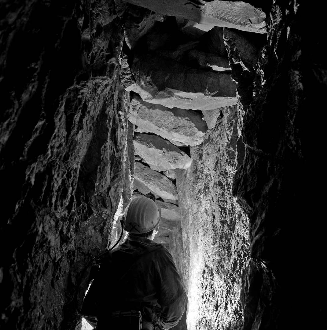 Stone stemples in Snake Mine 1983